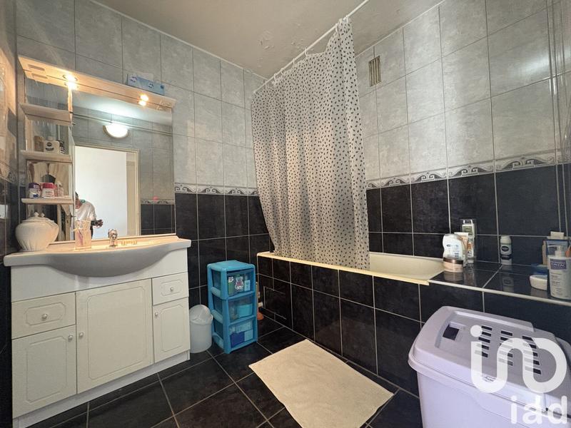 Appartement - 85 m² - 3 pièces