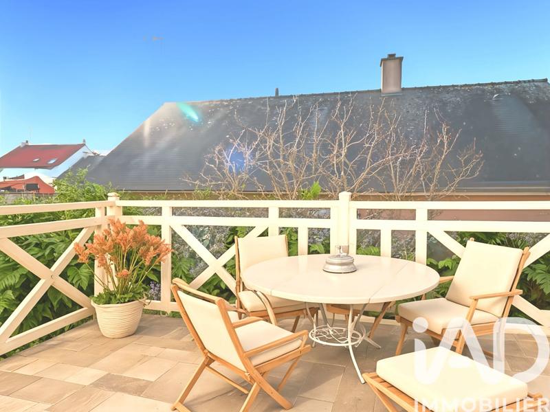 Maison - 92 m² - 5 pièces