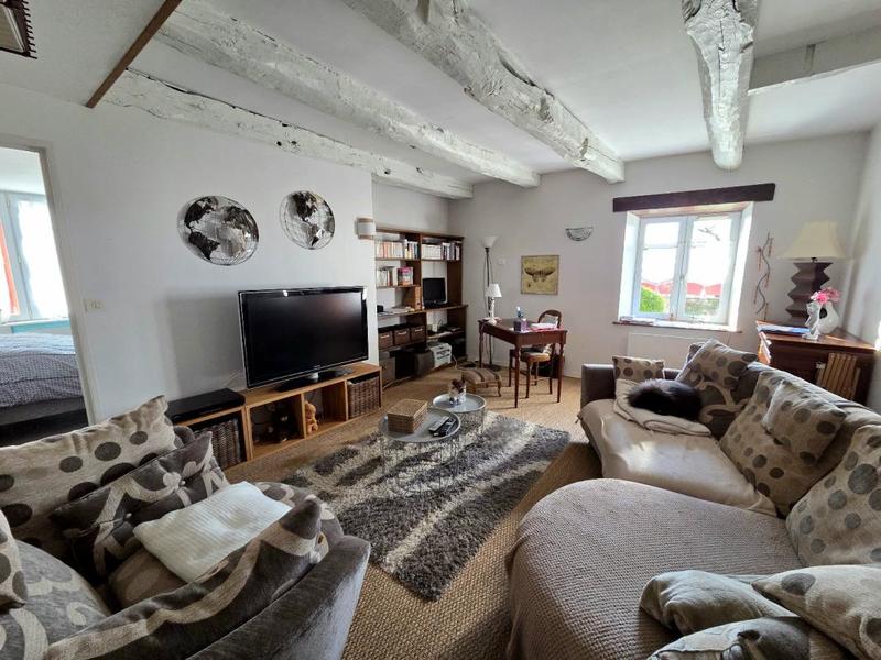 Maison - 277 m² - 9 pièces