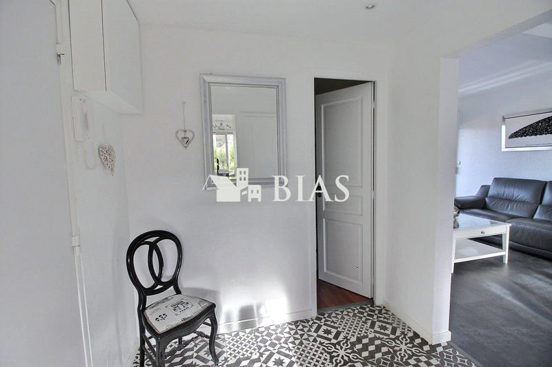 Appartement - 80 m² - 5 pièces