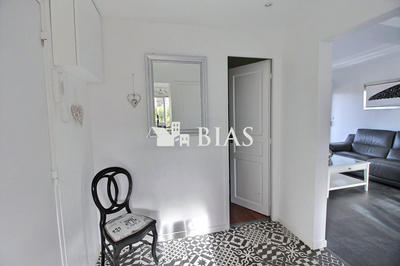 Appartement - 80 m² - 5 pièces