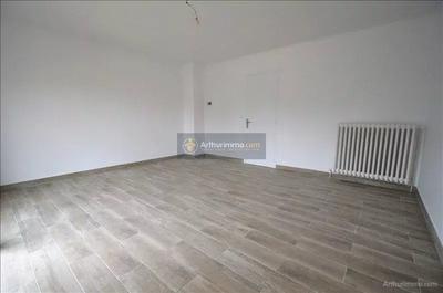 Appartement - 83 m² - 3 pièces