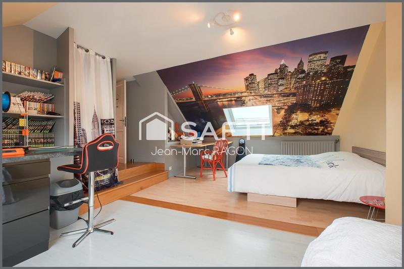 Maison - 264 m² - 7 pièces