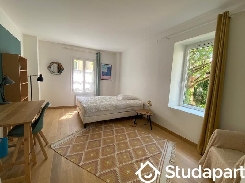 Chambre - 15 m² - 1 pièce