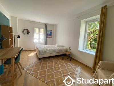 Chambre - 15 m² - 1 pièce