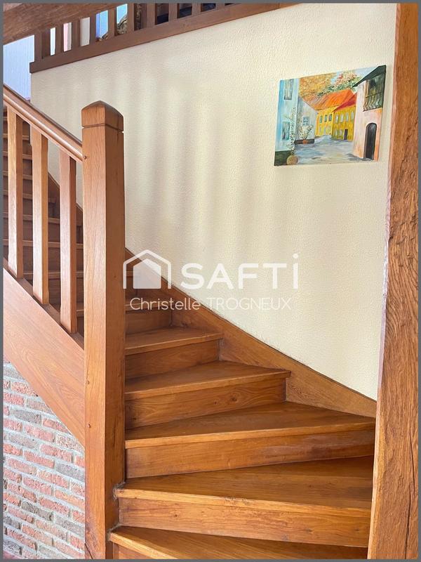 Maison - 200 m² - 7 pièces