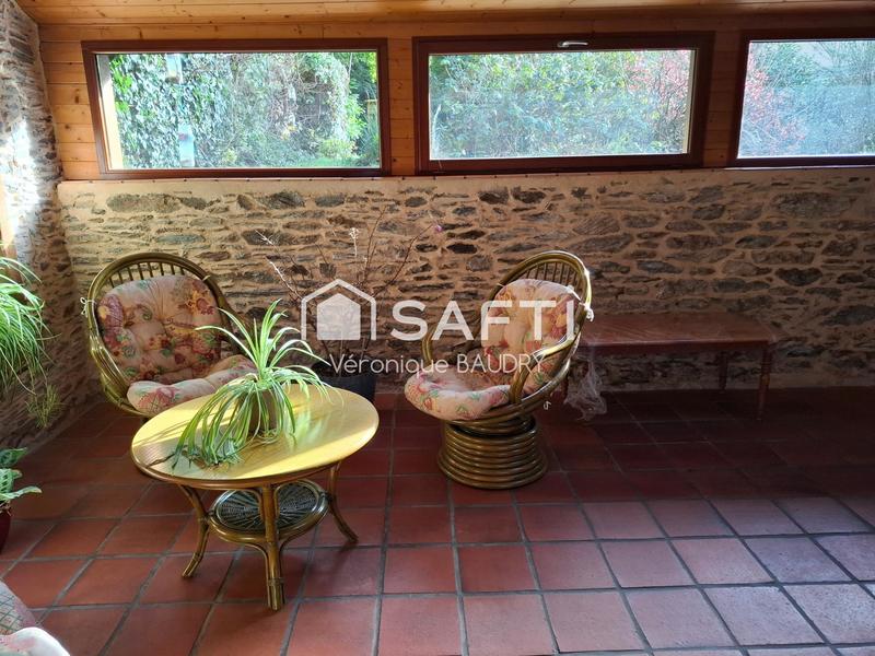 Maison - 200 m² - 7 pièces