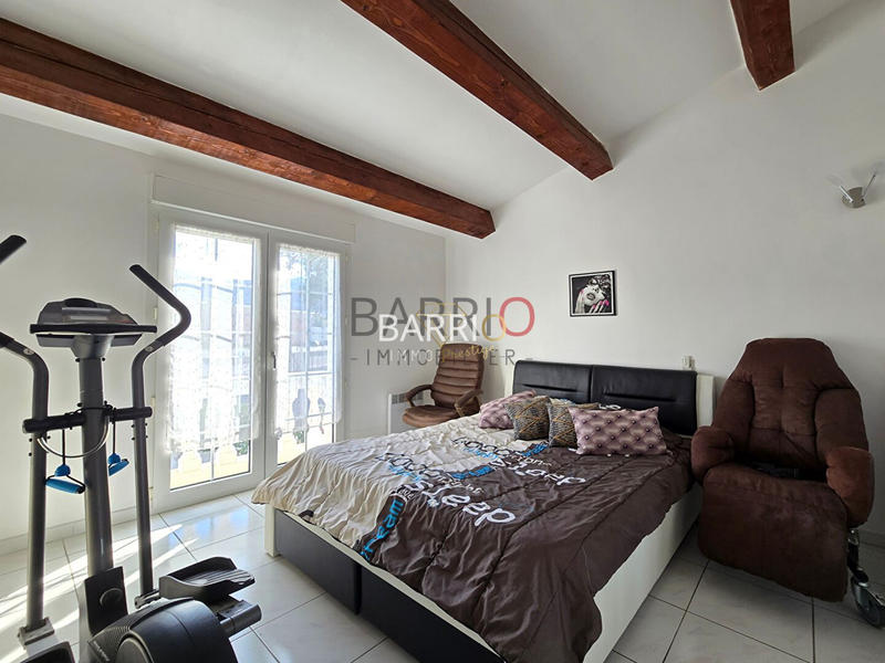 Villa - 195 m² - 8 pièces