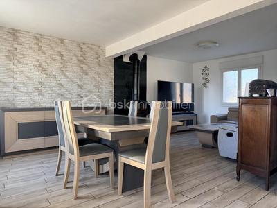 Maison traditionnelle - 101 m² - 6 pièces