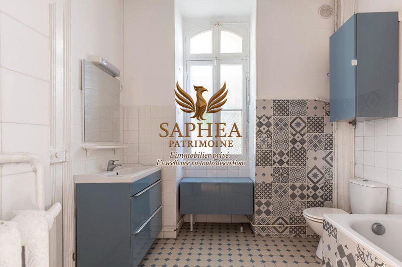 Appartement - 136 m² - 6 pièces