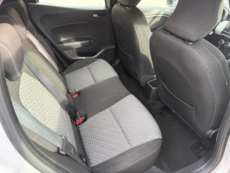 Renault Clio V Limited E-Tech 140