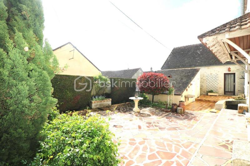 Maison - 110 m² - 6 pièces