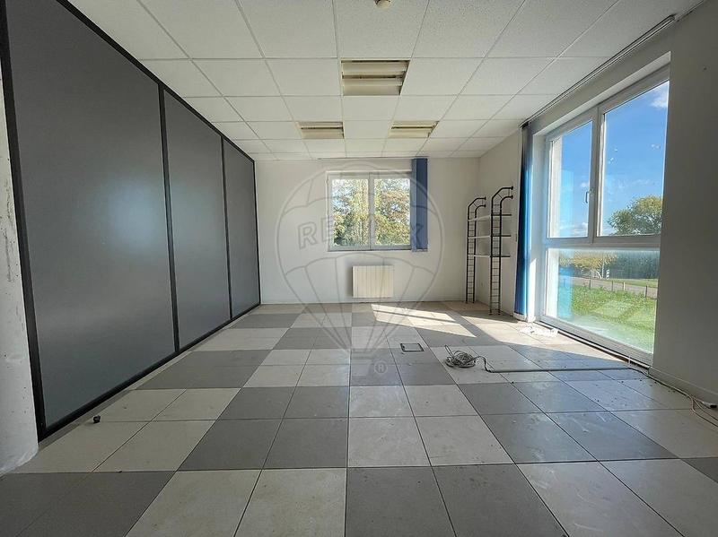 Bureau - 512 m² - 10 pièces