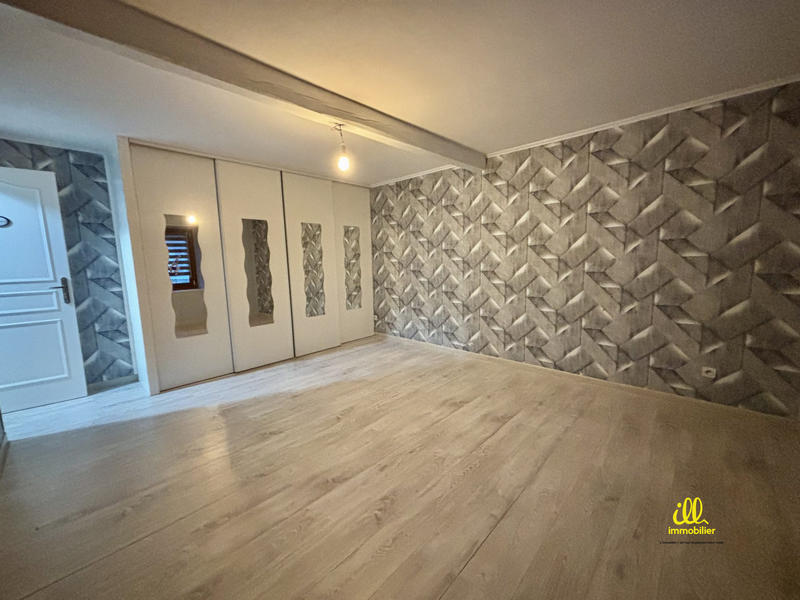 Maison - 138 m² - 6 pièces