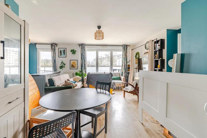 Appartement - 84 m² - 4 pièces