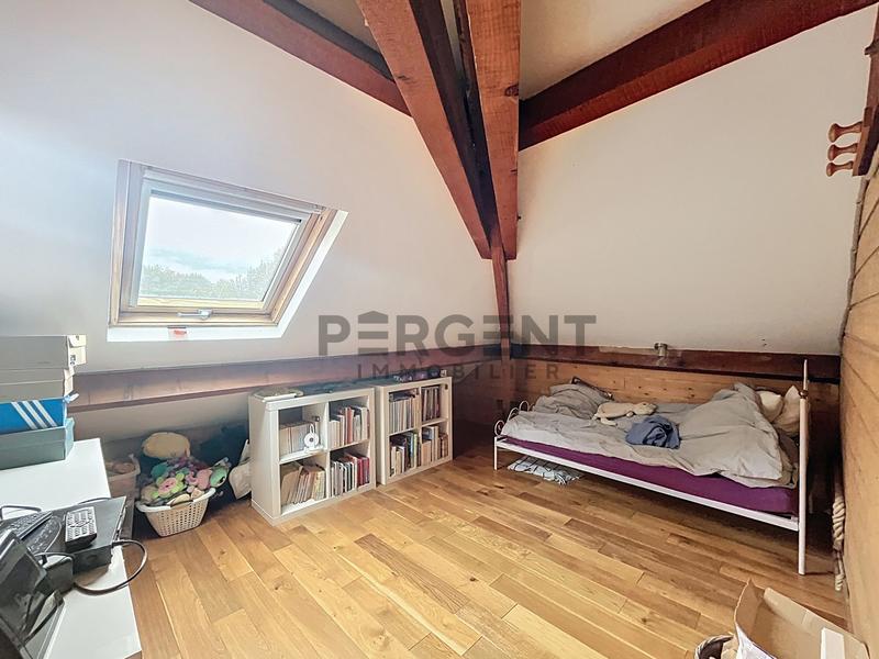 Maison - 304 m² - 9 pièces
