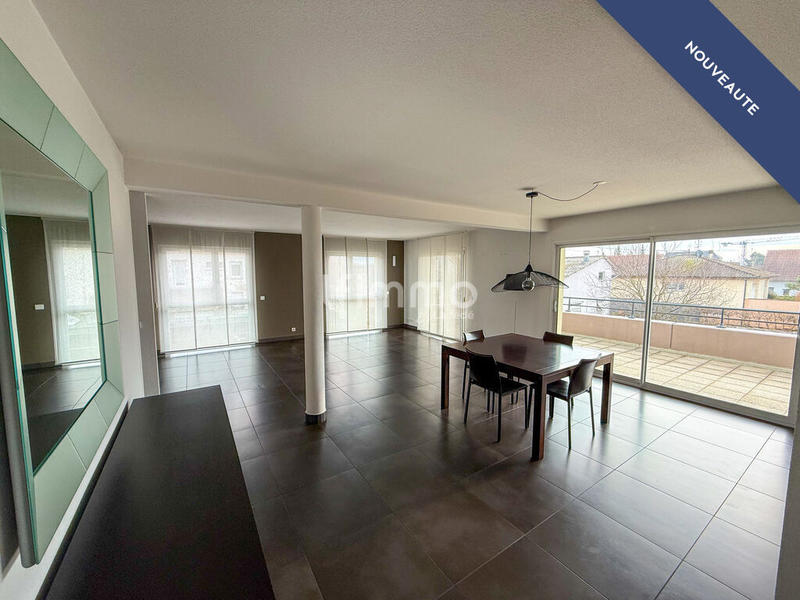 Appartement - 107 m² - 3 pièces