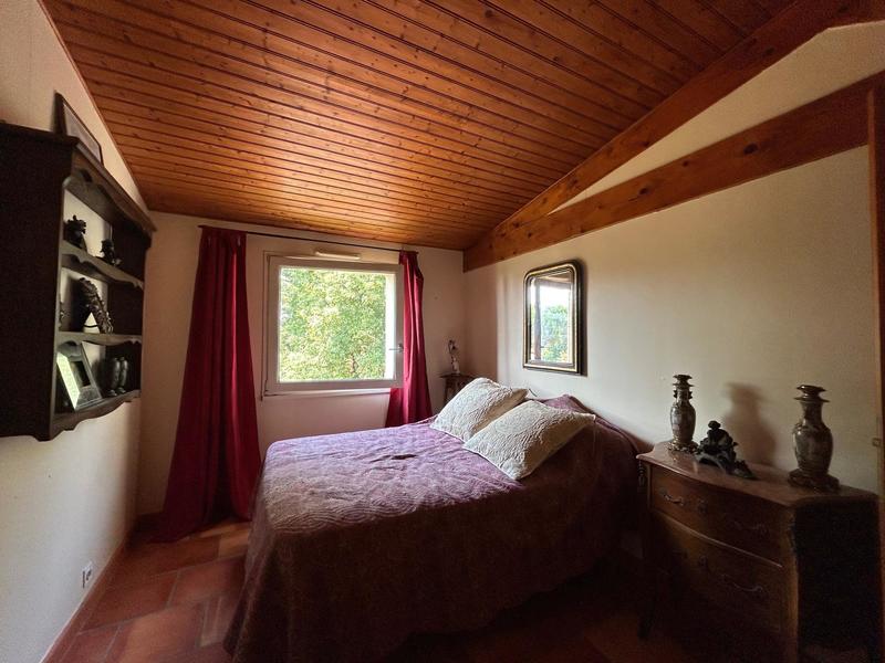 Maison - 182 m² - 10 pièces