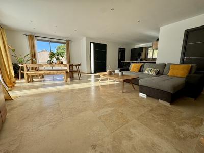 Maison - 96 m² - 5 pièces