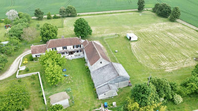 Maison - 195 m² - 7 pièces