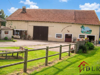 Propriété - 172 m² - 6 pièces