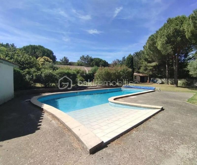 Maison traditionnelle - 130 m² - 6 pièces