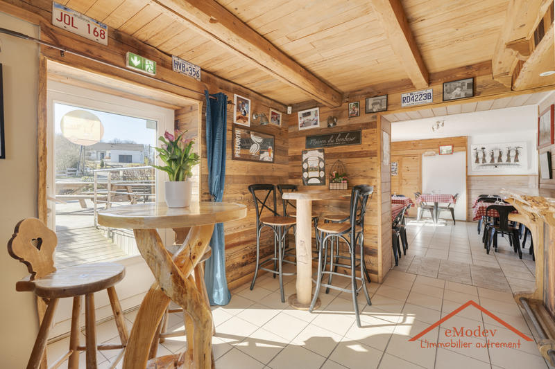 Local d'activités - 263 m²