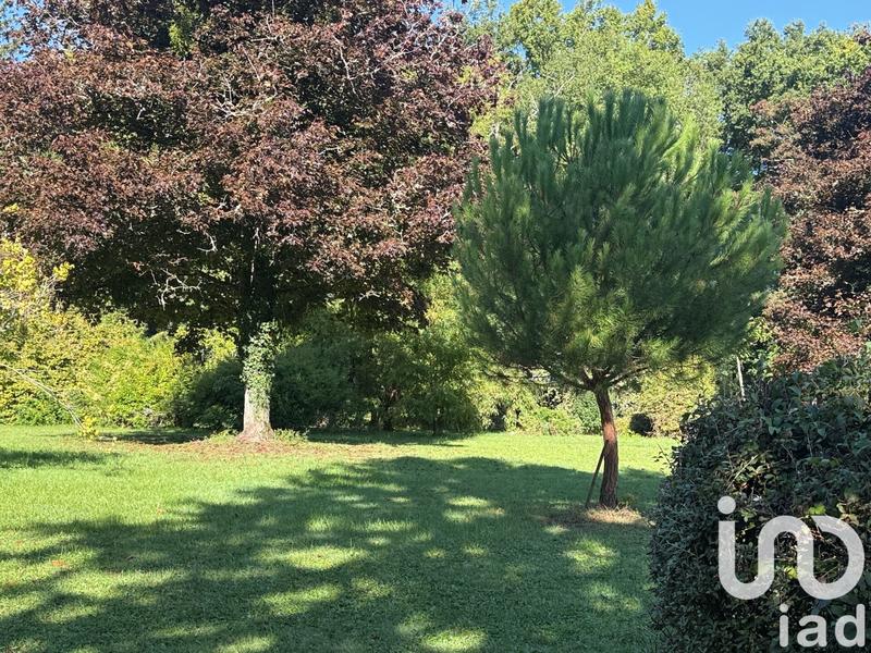 Maison - 300 m² - 8 pièces