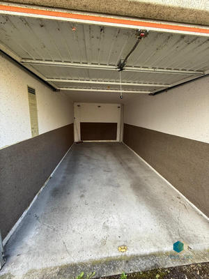 Parking / Garage - 12 m²