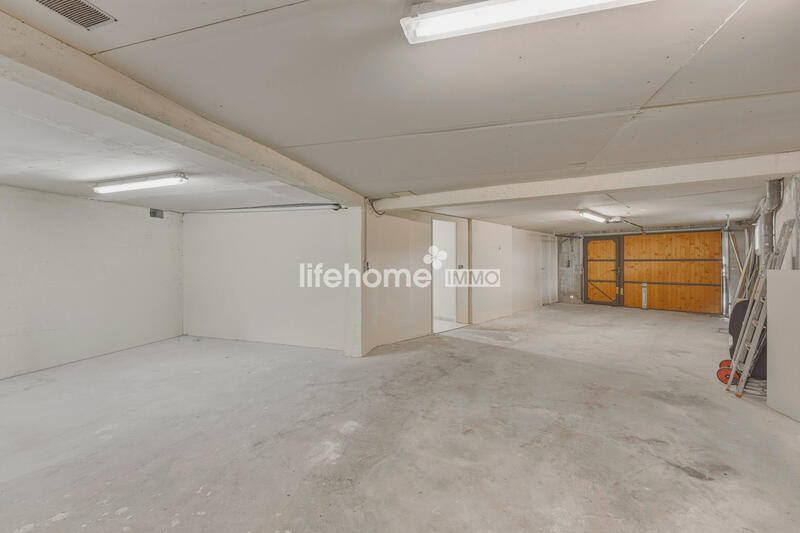 Maison - 200 m² - 7 pièces