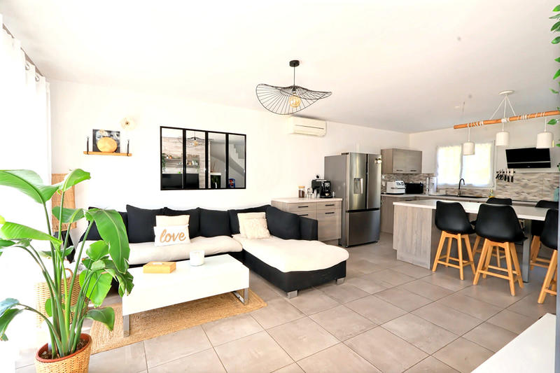 Maison - 88 m² - 4 pièces