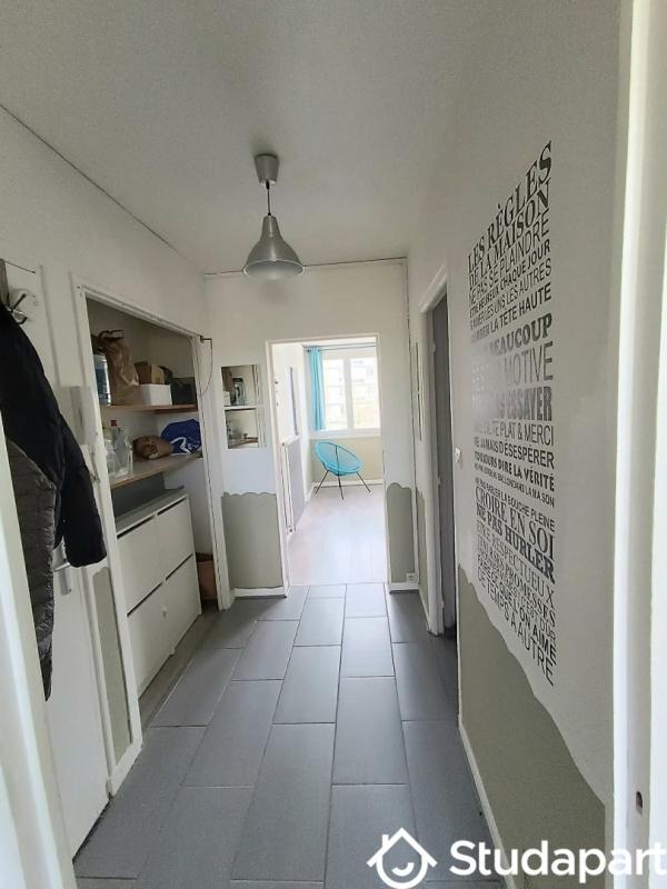 Chambre - 11 m² - 1 pièce