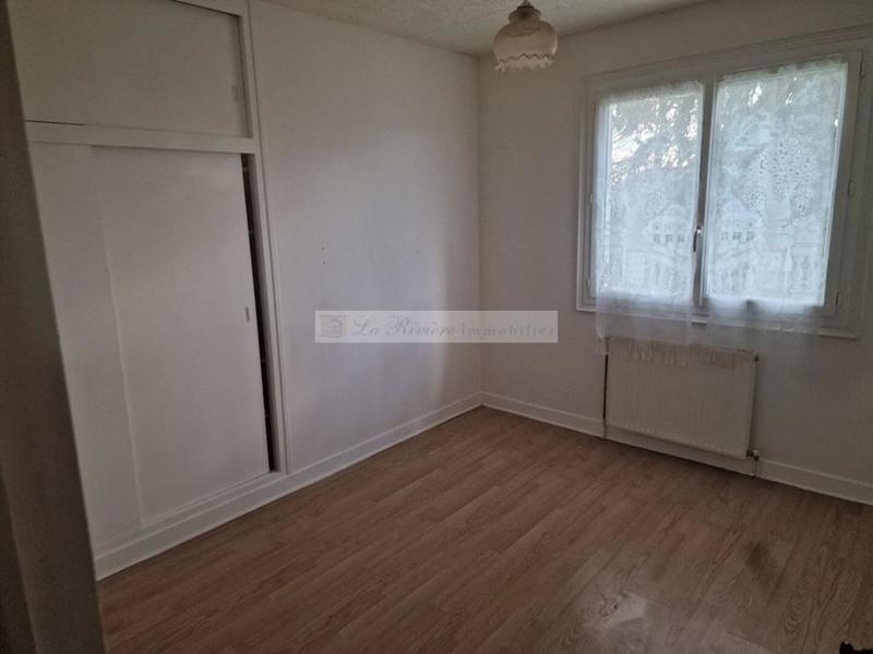 Pavillon - 141 m² - 8 pièces