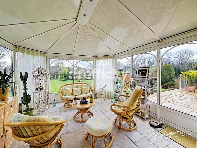 Pavillon - 165 m² - 6 pièces