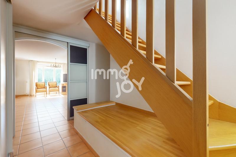 Maison - 159 m² - 7 pièces