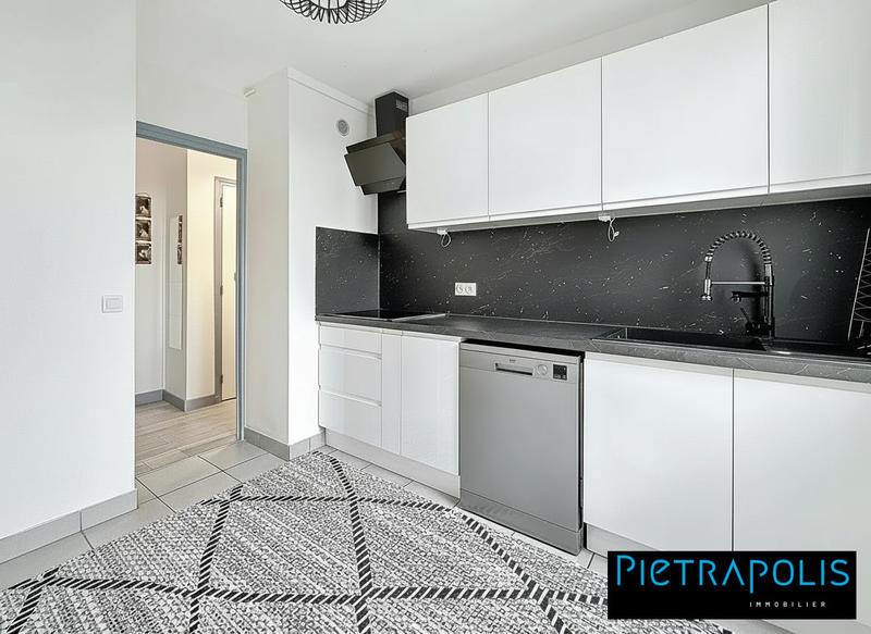 Appartement - 70 m² - 3 pièces