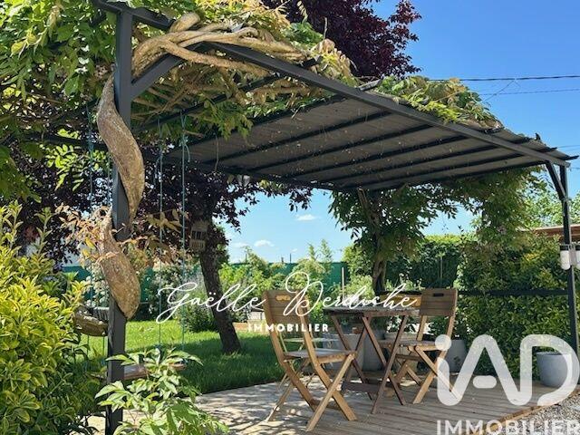 Maison - 220 m² - 7 pièces