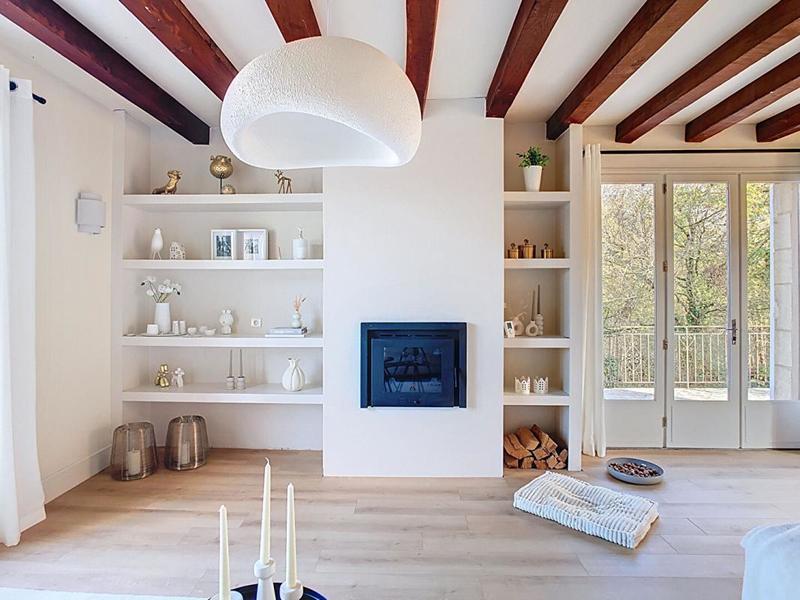 Maison - 397 m² - 14 pièces