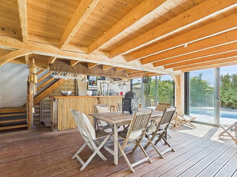 Maison - 186 m² - 7 pièces