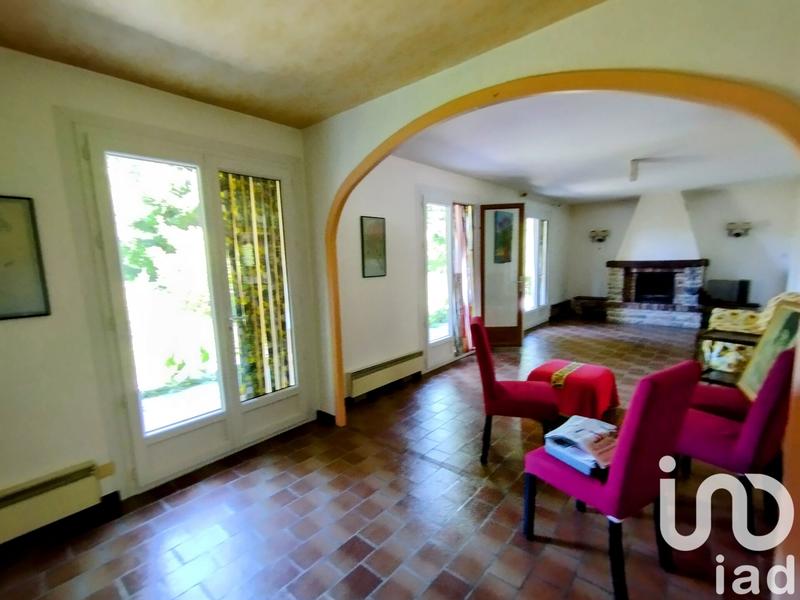 Maison - 270 m² - 12 pièces