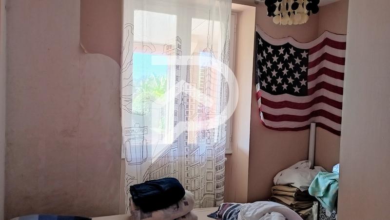 Maison - 235 m² - 9 pièces