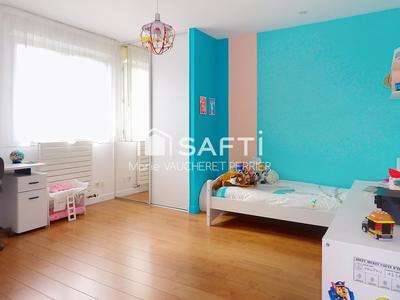 Villa - 180 m² - 5 pièces