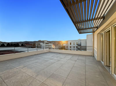 Appartement - 137 m² - 5 pièces