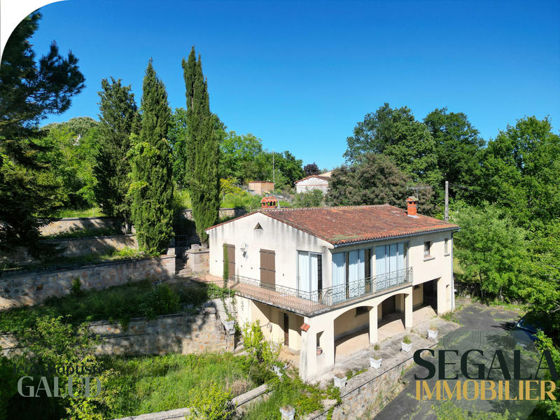 Maison - 100 m² - 5 pièces