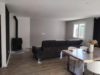 Maison - 90 m² - 4 pièces