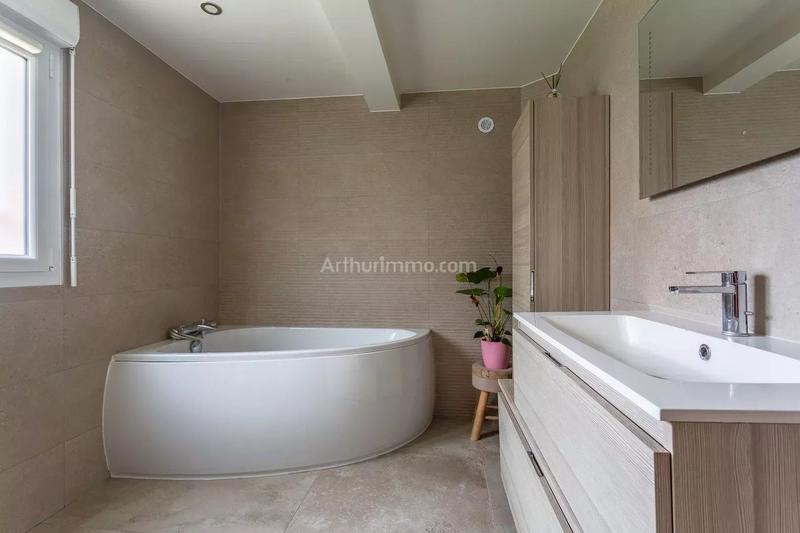 Maison - 156 m² - 6 pièces