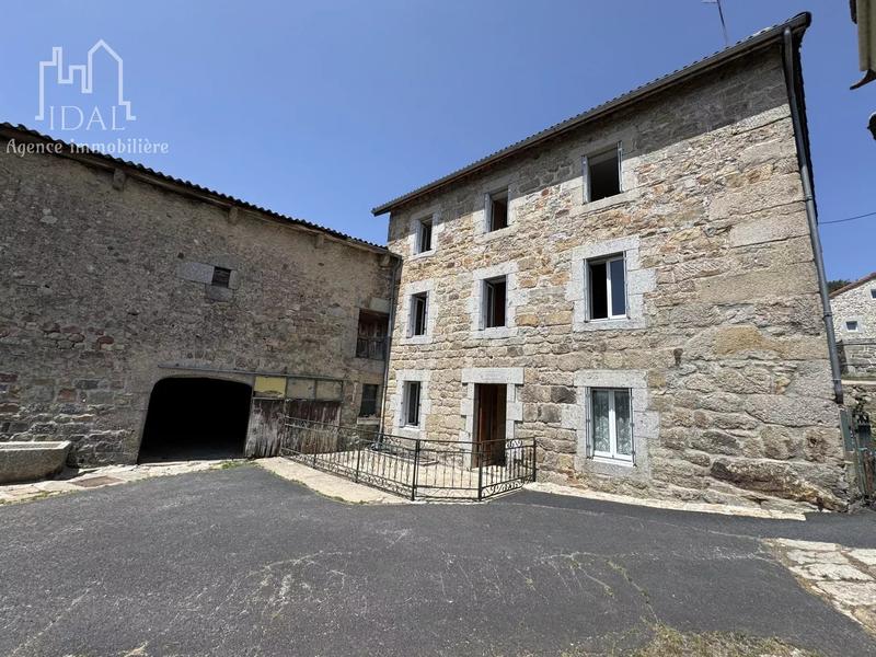 Maison - 139 m² - 6 pièces