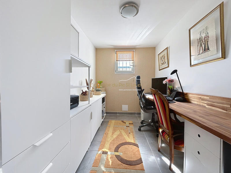 Villa - 215 m² - 7 pièces