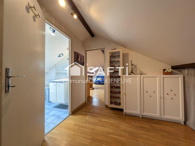 Appartement - 160 m² - 5 pièces