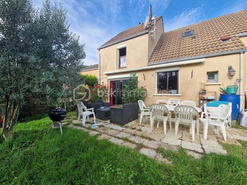 Maison - 89 m² - 5 pièces